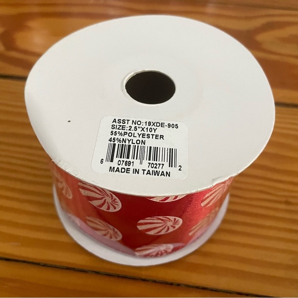 Christmas Ribbon Lot - 8 Rolls of Assorted Christmas Ribbon - All New - Picture 3 of 9